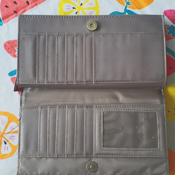 Nicole Miller Wallet - Picture 3 of 4